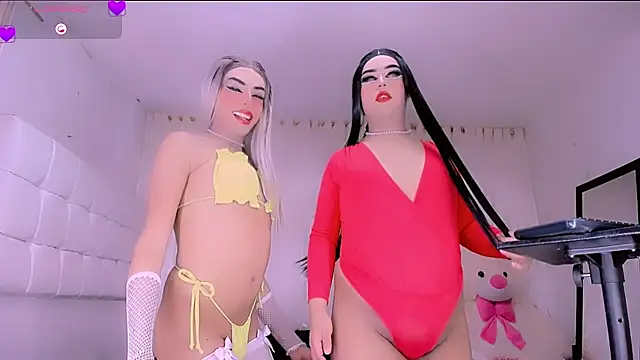 הופעת וובקאם של _BABY_LATINAS_
