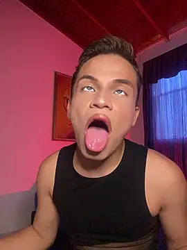 _Leo_Boy Webcam show