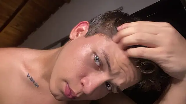 _Leo_Boy webcam show