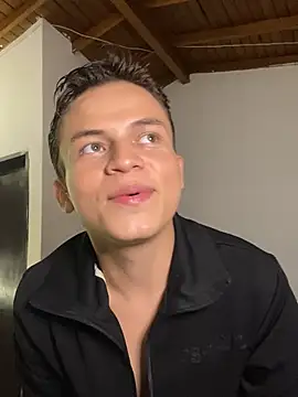 _Leo_Boy Webcam Show