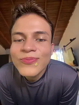 _Leo_Boy webkamerás műsora