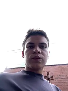 _Leo_Boy Webcam Show