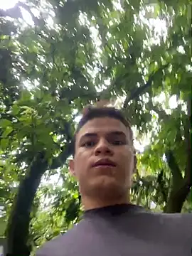 Show modela _Leo_Boy na web-kameri