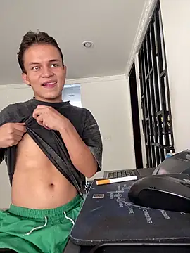 _Leo_Boy Webcam-Show