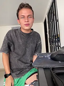 _Leo_Boy's Webcam Show