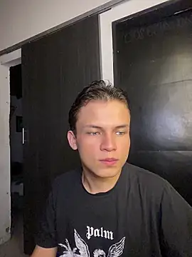 _Leo_Boy Webcamshow