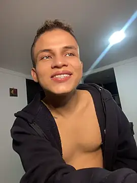 Show modela _Leo_Boy na web-kameri
