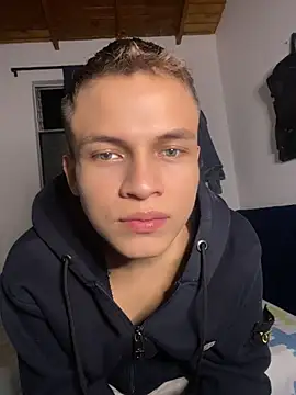 Вебкам-шоу _Leo_Boy