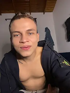 _Leo_Boy 网络视讯表演