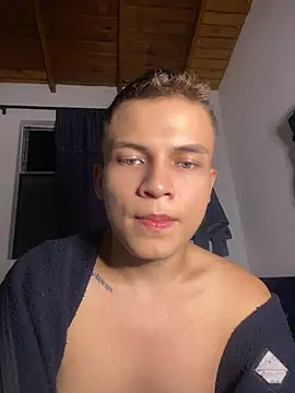 _Leo_Boy Webcam show