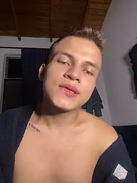 _Leo_Boy 网络视讯表演