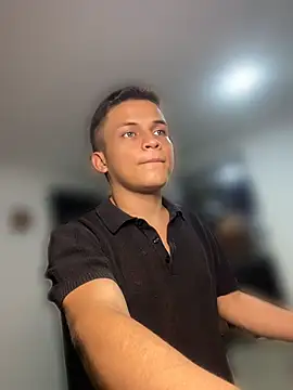 _Leo_Boy Show Webcam