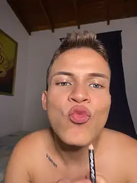 _Leo_Boy's Webcam Show