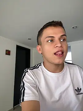 _Leo_Boy Show Webcam