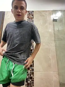 _Leo_Boy Webcam-Show