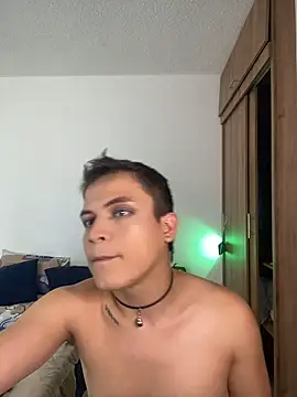 _Leo_Boy Webcam-Show