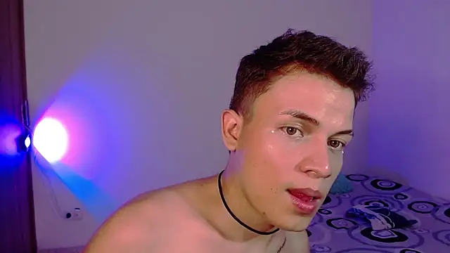 _Leo_Boyのウェブカメラショー