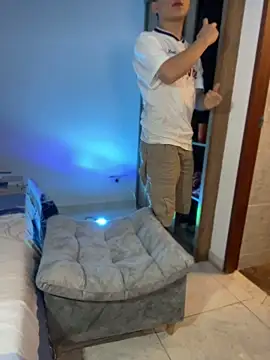 _Leo_Boy's Webcam Show