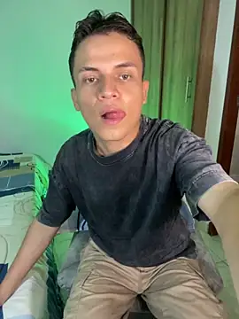 _Leo_Boy Webcam show