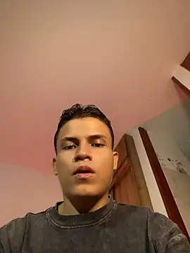 _Leo_Boy Webcam Show