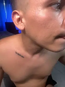 _Leo_Boy webcam show