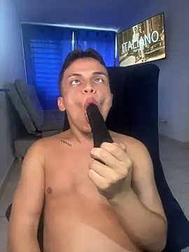_Leo_Boy Show Webcam