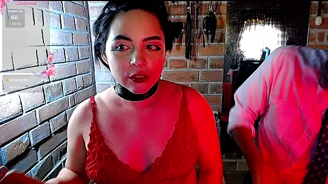 BloodyRoseUwU: вебкам-шоу