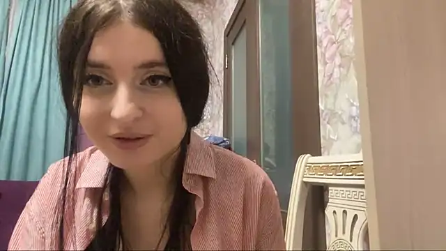 Chat +18 de RochelleTrossbach ao vivo