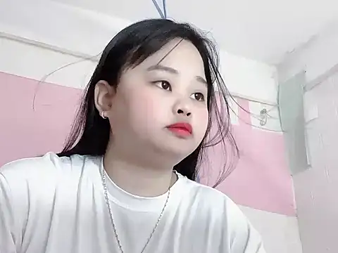 Nhungnhung88のウェブカメラショー
