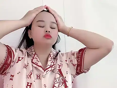 Nhungnhung88 网络视讯表演