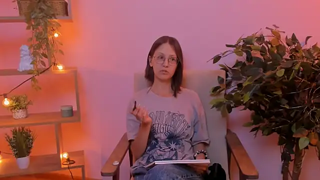 ZoilaSydnes' Live XXX Chat