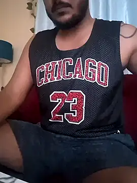 bigdaddybull Adlı Modelin Canlı XXX Sohbeti