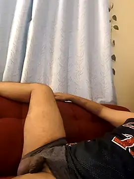 bigdaddybull Adlı Modelin Canlı XXX Sohbeti