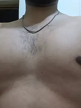 bigdaddybull: διαδικτυακό σόου στην κάμερα