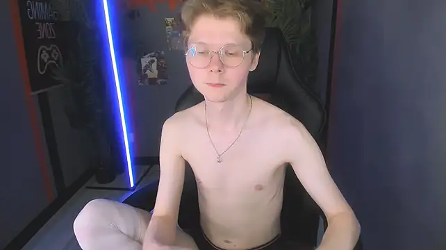 DanielSanders live XXX chat