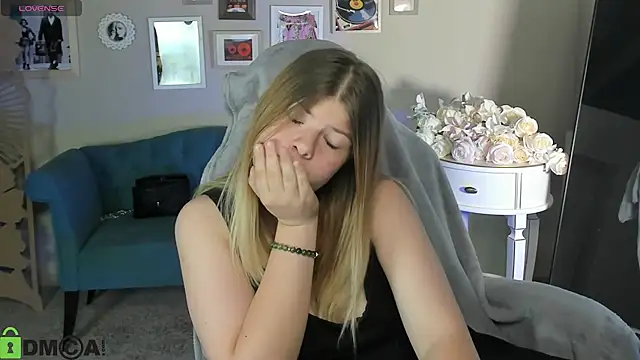 Stefania-sweet: онлайн-секс-чат