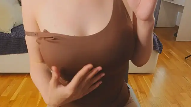 MistyTumolo webcam show