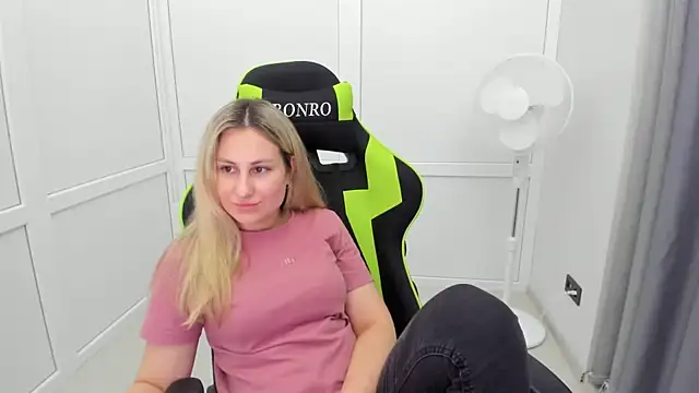 MissLunariaa Chat XXX live