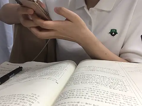 Cockoroach3333 웹캠 쇼
