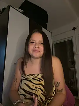 BellaVibesweet Webcam show