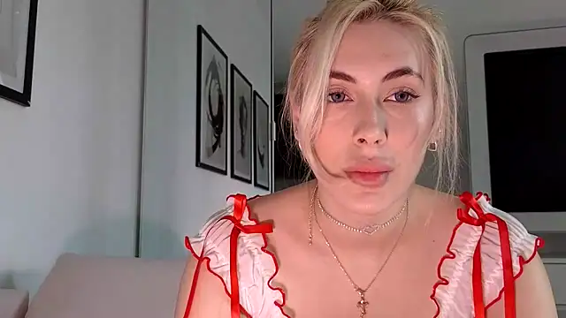 Webkamerová show kara_777