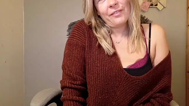 Ellie_Jax's Live XXX Chat