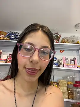 Chat +18 de Zoy_cute ao vivo