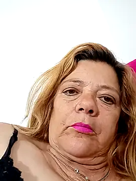 Karlatatiana Show in webcam