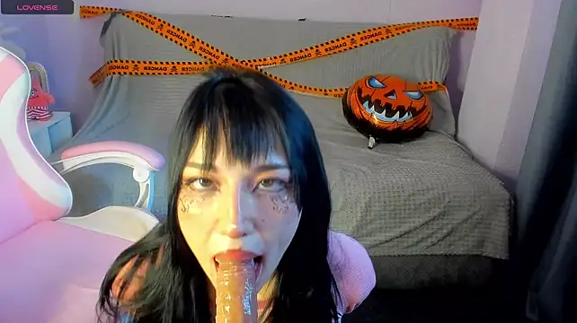 KissMeeMel – webcam-show