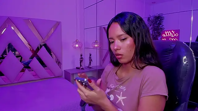 Ivonne_Latina's Live XXX Chat