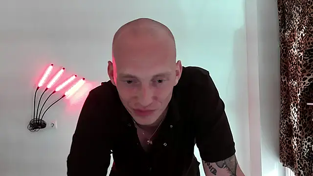 Alexxx_Diesel Webcamshow