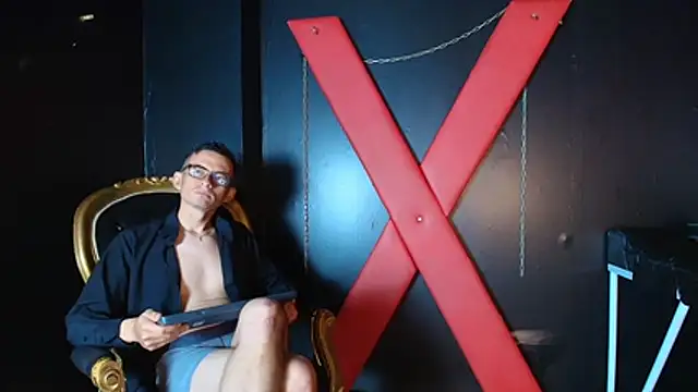 Show modela Lia_Marek na web-kameri