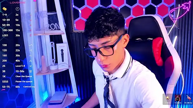 Adann_Starn Webbikameraesitys