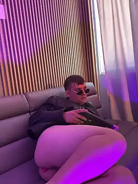 Kael-Noir webcam show